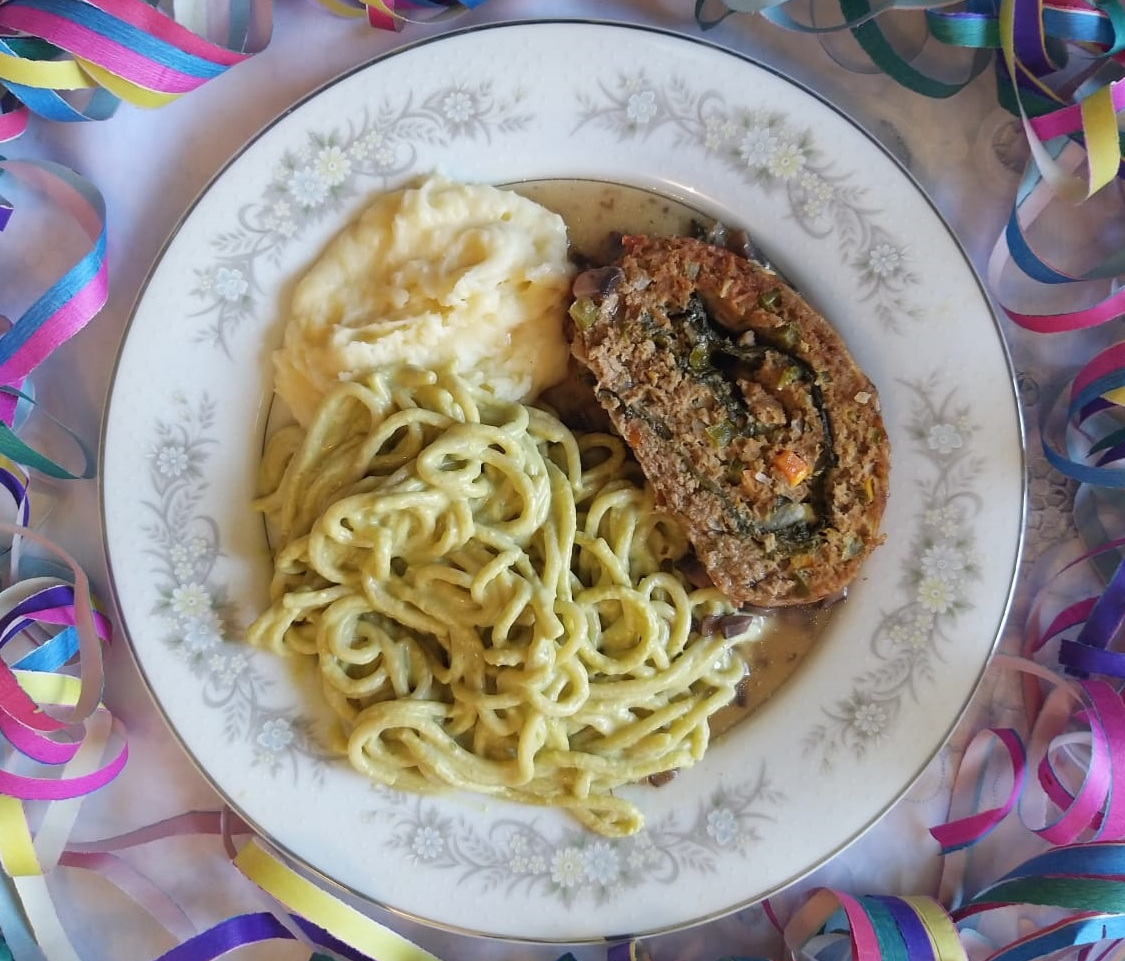 Rollo de carne relleno